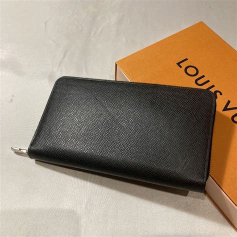 Louis Vuitton TAIGA(ルイヴィトン タイガ) 長財布(メンズ) .